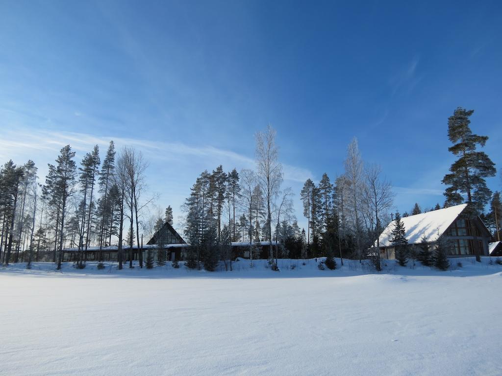 ホテル Honkiniemi Ähtäri エクステリア 写真