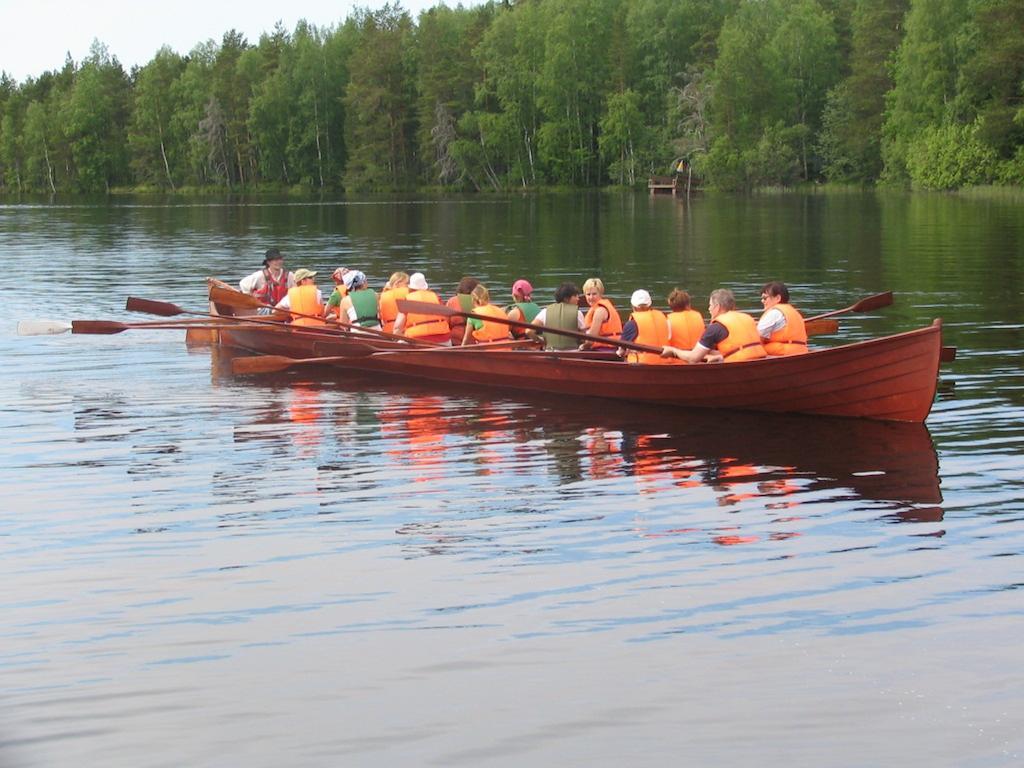 ホテル Honkiniemi Ähtäri エクステリア 写真
